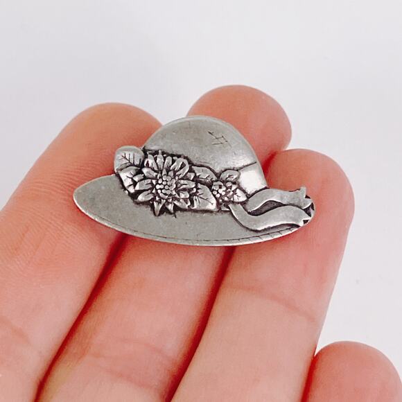 Vintage 2005 Birds & Blooms Pewter Floral Hat Brooch Pin - Picture 2 of 8